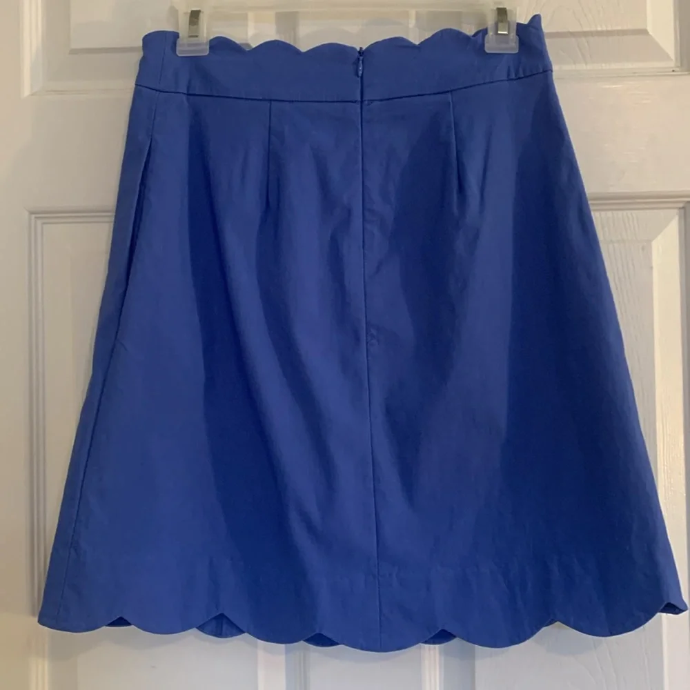 J.McLaughlin pencil stretch skirt, scallop waist, scallop hem
